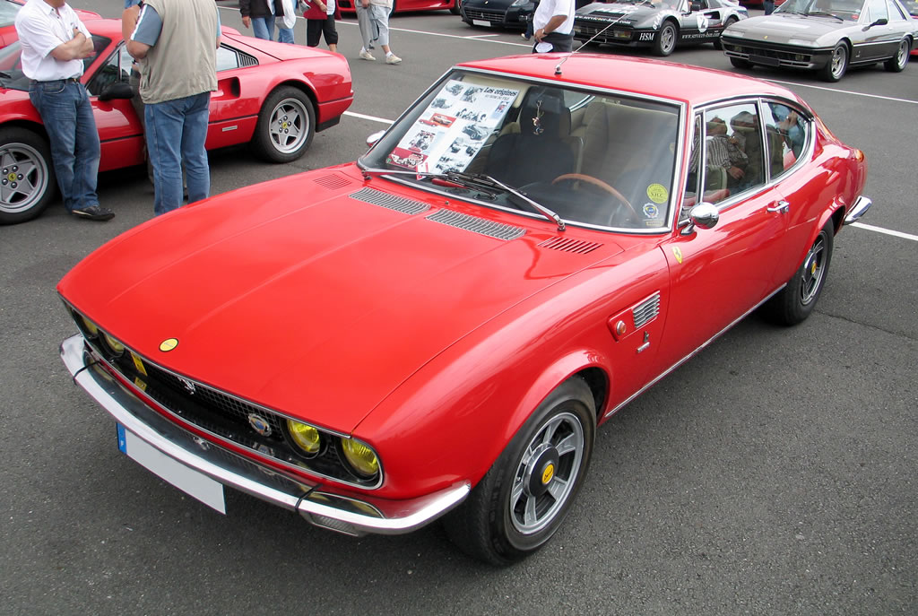 Fiat Dino 2400 Ford GT 40
